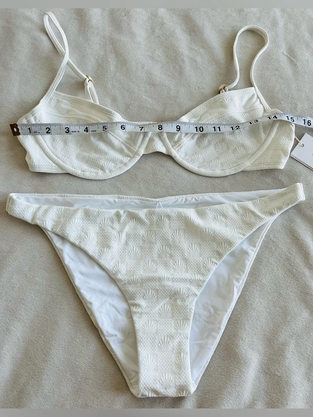 L*Space Bikini Set Missy Underwire Top & Camacho Bottom White Seashells L/XL